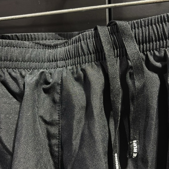 Nike Dri-Fit Running Shorts,panty lined,back zipper,elastic drawstring waist - Picture 5 of 12